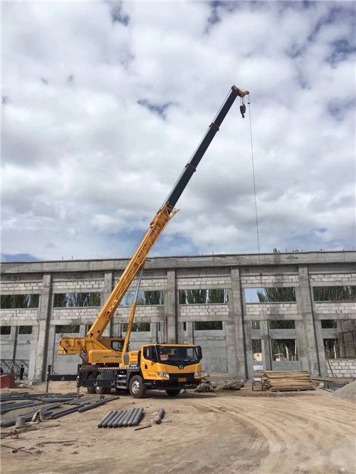 巴塘县吊装作业前会做设备检查吗？安全保障措施有哪些？