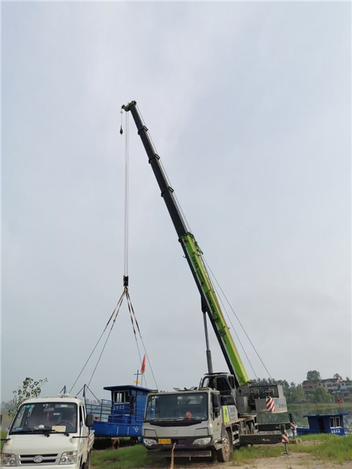 巴塘县桥梁建设吊装案例